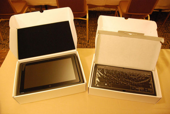 三星 Series 7 Slate PC 型号 700T1A