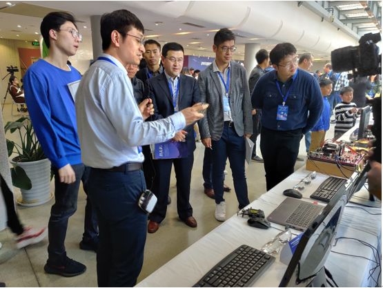 https://mmbiz.qpic.cn/mmbiz_png/l3PCZJHbUZEYQt5gffeaCKn72P3Q9mtNuVF7PKXdnia4wzkQSVcH4ZgZ9UBayjsVppklrVGEGgQf3dvM8sopGCA/640?wx_fmt=png